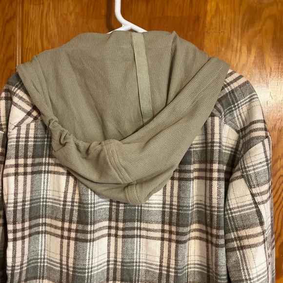 Bluivy Plaid shacket with Hoodie - Picture 4 of 6